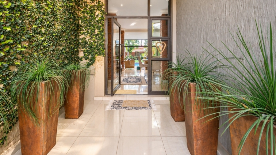5 Bedroom Property for Sale in Xanadu Nature Estate North West
